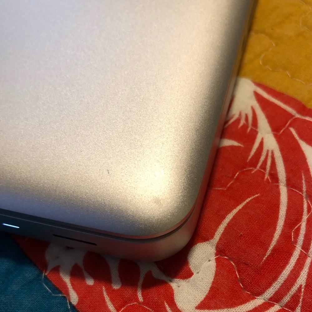 MacBookPro - Picture 7 of 10